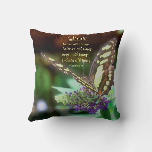 Love Quote Corinthians 13:7 Butterfly クッション (裏面)