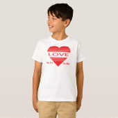 Love & Romance Concept Design with Heart Elements Tシャツ (正面フル)