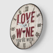 Love the Wine You're With ラージ壁時計 (傾斜)