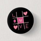 Love Tic Tac Toe Pin Button | Valentine's Day Gift 缶バッジ (正面)