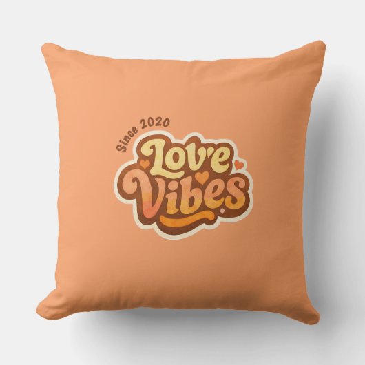 Love Vibes Personalized Valentine’s Design Retro クッション (正面)