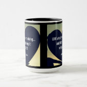 Love What あなたは何をマグ – Adiela Akoo マグカップ (中央)