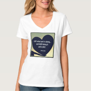 LOVE What あなたはDonig T-Shirts - Adiela Akoo Tシャツ