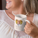 Love You Gramonaのハート写真 コーヒーマグカップ<br><div class="desc">可愛いパーソナライズされたハートの形で2枚の家族の写真をフィーチャーするおばあちゃんコーヒーマグ、"私たちは愛おばあちゃん"、および孫の名前。どんな関係にも変えられる！</div>