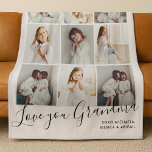 Love You Gramona 9 – 写真 フリースブランケット<br><div class="desc">この写真カスタムコラージュの毛布デザインは、大切な祖母への贈り物に最適な心のこもった献上品である。9つのフォトスロットのグリッドパーソナライズされたレイアウトを備え、家族の貴重な瞬間を柔らかく美しく映し出しモダンている。毛布の底には、孫からのカスタマイズ可能なメッセージと一緒にエレガント読「愛あなた祖母」のスクリプトが飾られ、個人的で感情的なtouchを追加する。母の日、誕生日、特別な機会に理想的な、この感傷的なデザインは、温かい思い出を居心地の良い形見祝、愛、つながり、祖母と孫の特別な絆に変える。</div>