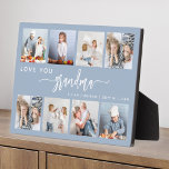 Love You Grandma 8 Photo Collage Dusty Blue フォトプラーク<br><div class="desc">Give Grandma a gift she'll cherish. This photo collage plaque features eight of her favorite square photos of the grandkids, along with the message "Love You Grandma." The word "grandma" appears in elegant white handwriting script with flourishes at the beginning and end on a dusty blue background. Add the names...</div>