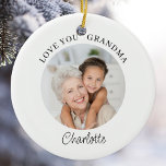 Love You Grandma Keepsake Photo セラミックオーナメント<br><div class="desc">This modern Grandma keepsake ornament says "Love you Grandma" and is easily customizable with your name and photo.
It makes a special gift for a special grandparent.</div>