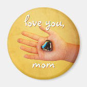 Love You Mom Child's Hand Holding Blueハート写真 マグネット (正面)