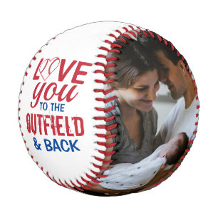 Love you to the Outfield and Backハート写真 野球ボール