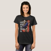 Loves Jesus And America Too Patriotic Tシャツ (正面フル)