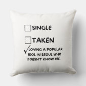 Loving a popular idol in Seoul” Printed Oversized クッション (裏面)
