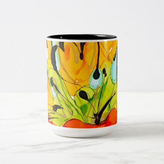 Lovitude Cup内のコーヒーマグウィズダム ツートーンマグカップ (中央)