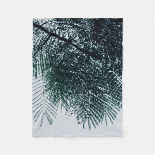 Low-angle photo of green tree フリースブランケット (正面)