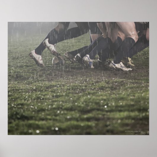 Lower section of rugby player in scrum, pushing ポスター (正面)
