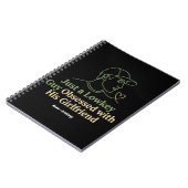 Lowkey Guy Obsessed With His Girlfriend Minimalist ノートブック (左側)