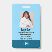 LPN（Licensed Practical Nurse、実務看護師）フォトIDバッジ バッジ (正面)