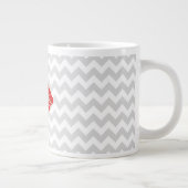 Ltグレーホワイトシェブロン、レッドリップスティックキス ジャンボコーヒーマグカップ (右)