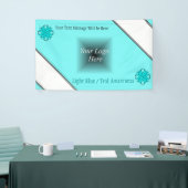 Lt Blue/ティール（緑がかった色）クローバーリボンby Kenneth Yoncich 横断幕 (トレードショー)