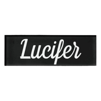 Luciferの小さい長方形磁気名前入りの記章 名札