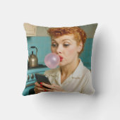 Lucille Ball Texting On a Cell Phone クッション (裏面)
