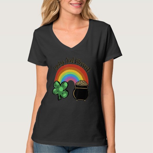 Lucky And Blessed Rainbow Saint Patrick's Day Sham Tシャツ (正面)