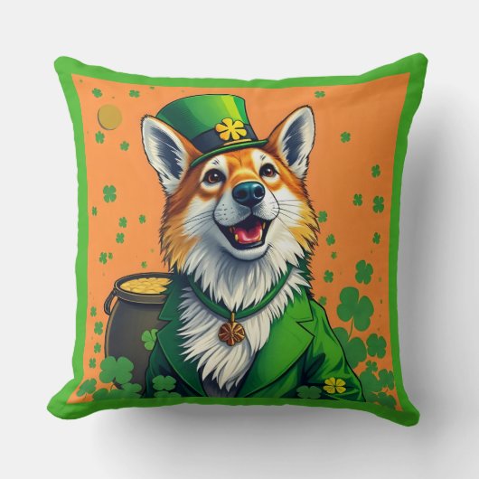 Lucky Animals in Disguise - St. Patrick’s Day Fun クッション (正面)