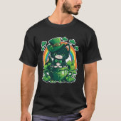 Lucky Cat and Pot Rainbow Shamrock St Patrick s Da Tシャツ (正面)