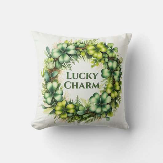 Lucky Charm Shamrock Wreath Throw Pillow クッション (正面)