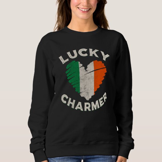 Lucky Charmer Grunge Heart Irish Flag St Patrick's スウェットシャツ (正面)
