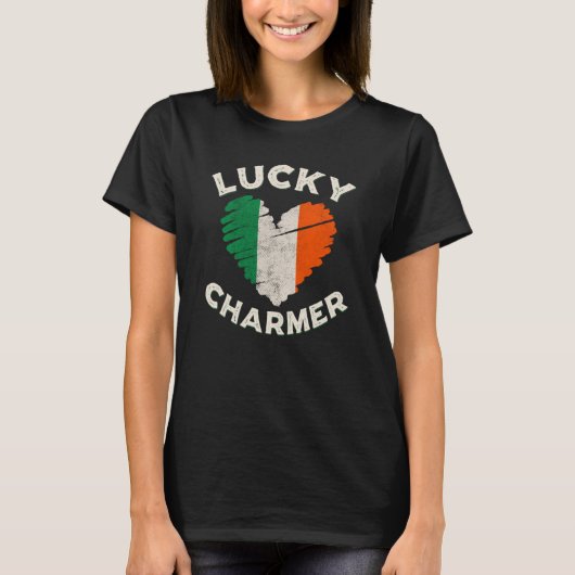 Lucky Charmer Grunge Heart Irish Flag St Patrick's Tシャツ (正面)