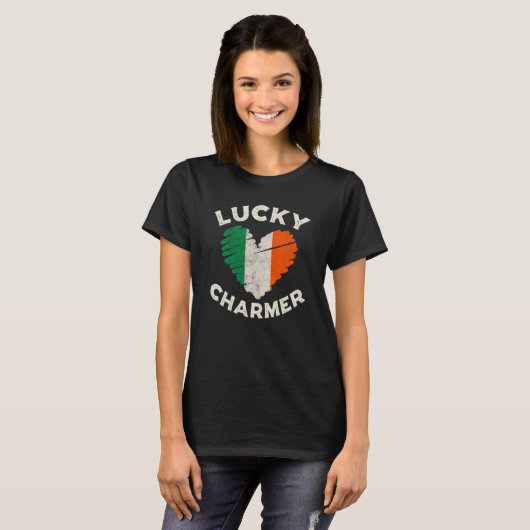 Lucky Charmer Grunge Heart Irish Flag St Patrick's Tシャツ (正面フル)