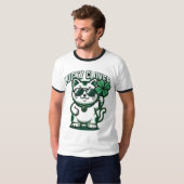 Lucky Clover Cat T-Shirt | Funny St. Patrick's Day Tシャツ (正面フル)