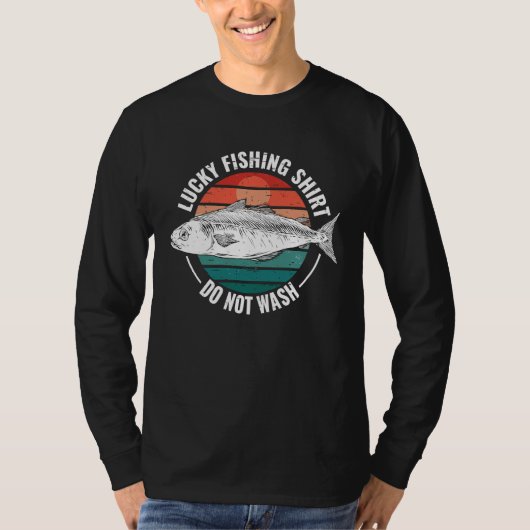 Lucky Fishing  for Fish Hunter and Fisherman  19 Tシャツ (正面)