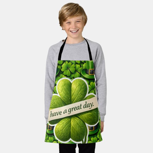 Lucky for leaf clover Saint Patrick's Day Patrick' エプロン (着用した状態)