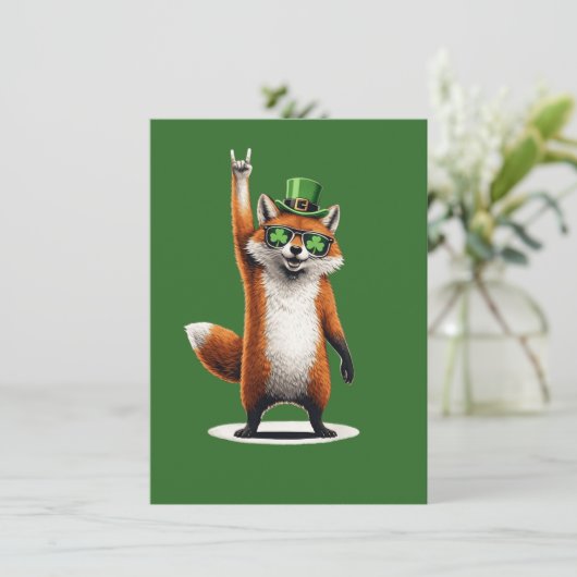 Lucky Fox Shamrock Sunglasses St Patrick's day 招待状 (スタンド正面)