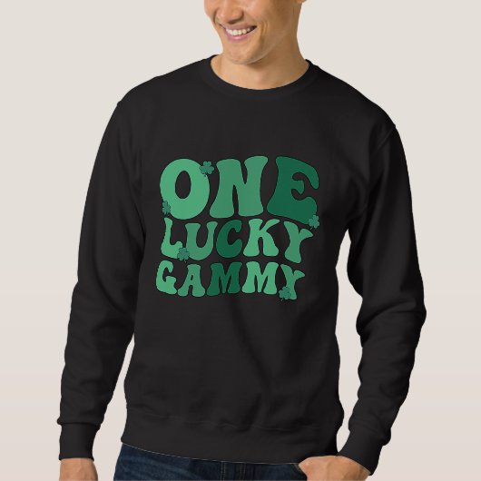Lucky Gammy Grandmother St Patrick's Day Gammy Gra スウェットシャツ (正面)