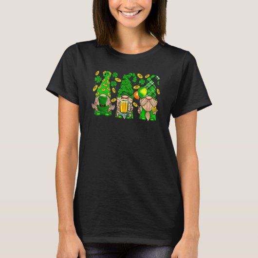 Lucky Gnomes Shamrock C Irish St Patrick's Day Tシャツ (正面)
