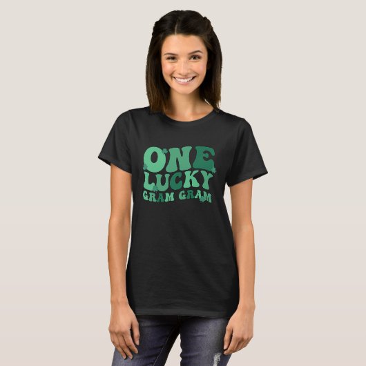 Lucky Gram Gram Grandma St Patrick's Day Shamrock Tシャツ (正面フル)