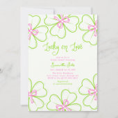 Lucky in Love Bridal Shower Pink Green Shamrock  招待状 (正面)