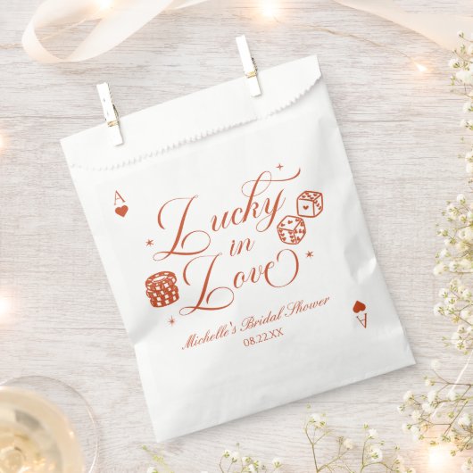 Lucky In Love Playing Card Casino Bridal Shower フェイバーバッグ (クリップ留めされた状態)