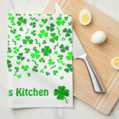 Lucky Irish Shamrocks Clover Personalized キッチンタオル (四つ折り)