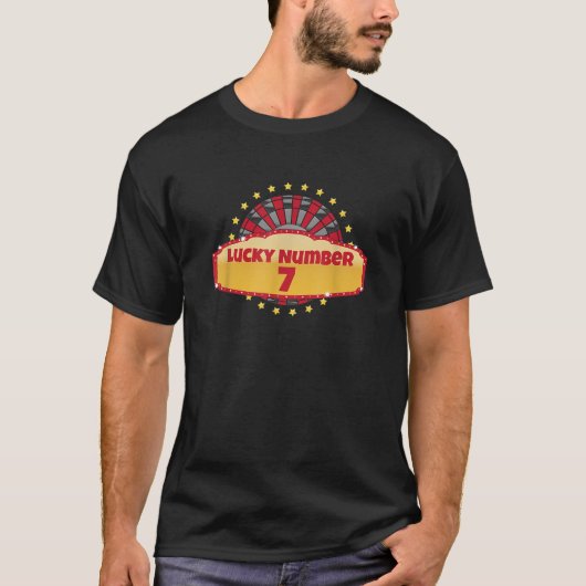 Lucky Number 7 Roulette Wheel Gambling Casino Spin Tシャツ (正面)