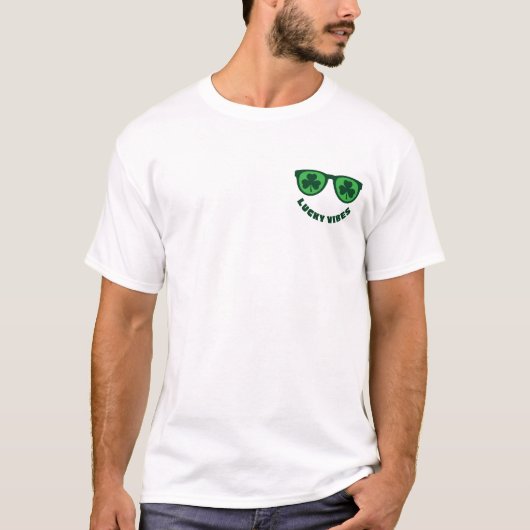 Lucky Vibes Sunglasses St Patrick's Day  Tシャツ (正面)