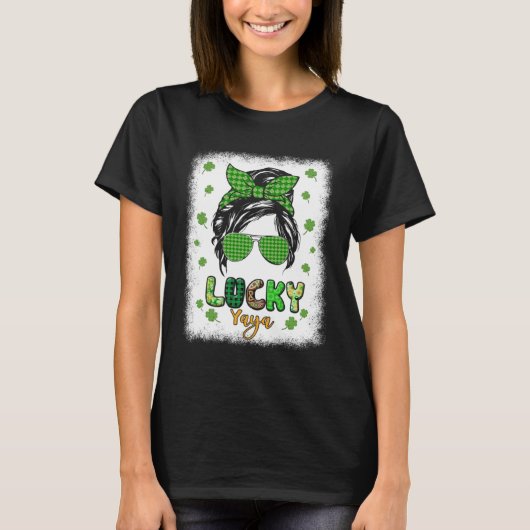 Lucky Yaya Messy Bun St Patricks Day for Women Tシャツ (正面)