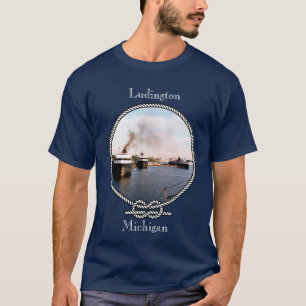 Ludingtonの車または柵フェリー暗闇のワイシャツ Tシャツ