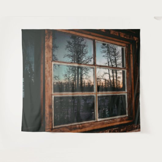 Lumberjack Cabin Window// Grainy Sunset タペストリー (正面(横))