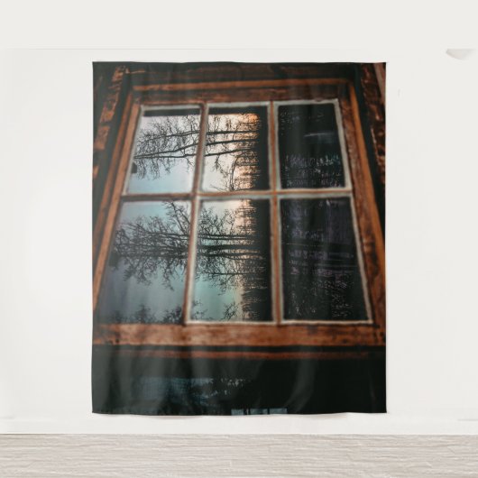 Lumberjack Cabin Window// Grainy Sunset タペストリー (正面)