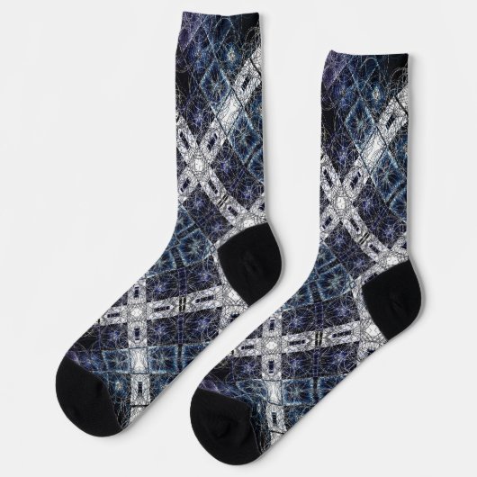 Luminous Blue and White Geometric Lattice ソックス (左)