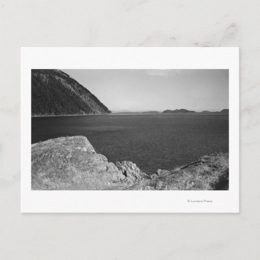 Lummi Island, WA - Lummi Rocksからの眺め ポストカード (正面)