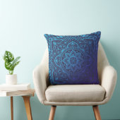 Luna Mandala Throw Pillow クッション (椅子)